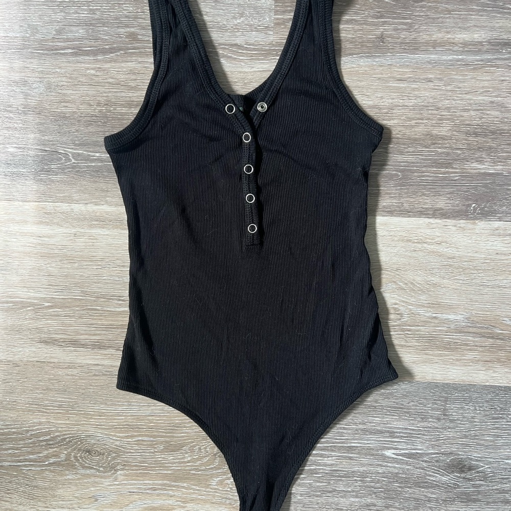 5 Piece Top Bundle - image 4